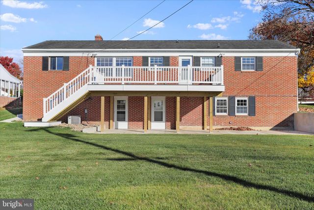 855 ANTHONY AVENUE, Waynesboro, PA 17268