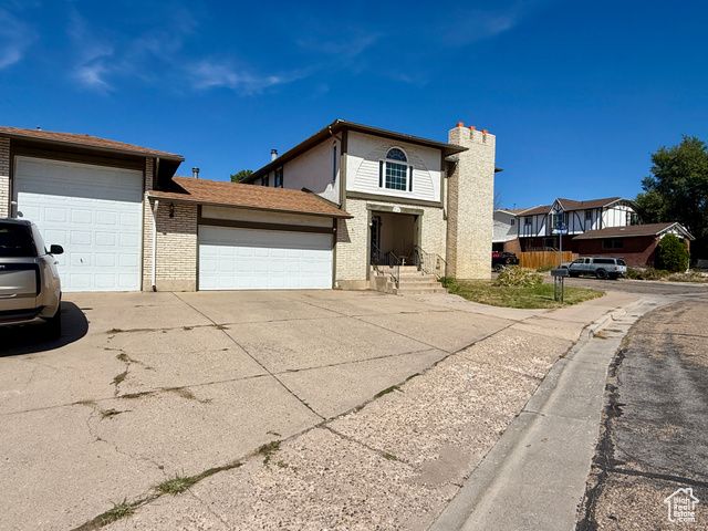 2184 W 5500 S, Roy, UT 84067