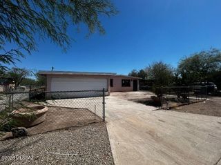 1120 W District Street, Tucson, AZ 85714