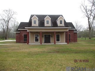 855 Bayou Paul Ln, St Gabriel, LA 70776