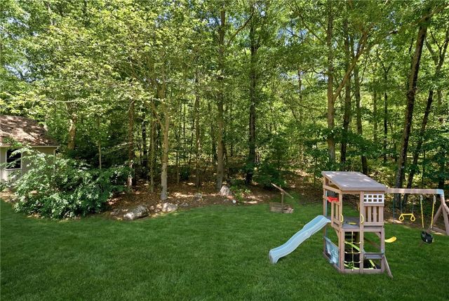 768 Weaver Hill Road, Coventry, RI 02816