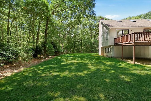 768 Weaver Hill Road, Coventry, RI 02816