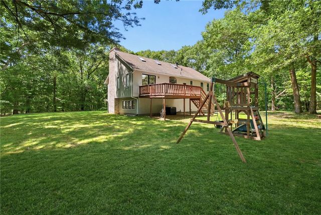 768 Weaver Hill Road, Coventry, RI 02816