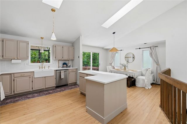 768 Weaver Hill Road, Coventry, RI 02816