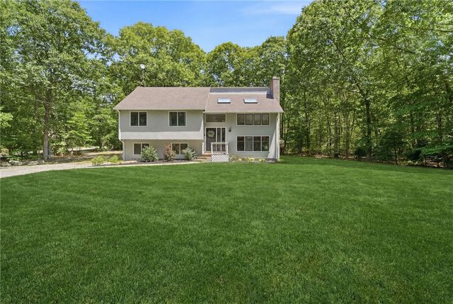 768 Weaver Hill Road, Coventry, RI 02816