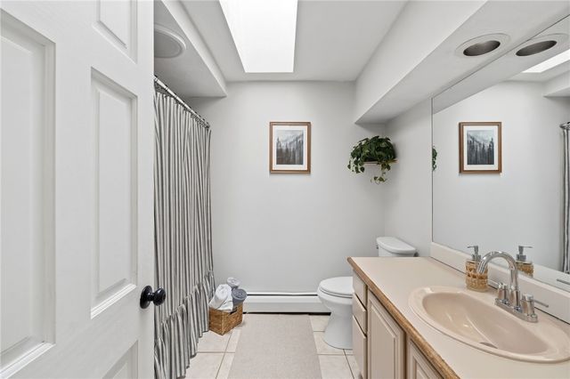 768 Weaver Hill Road, Coventry, RI 02816