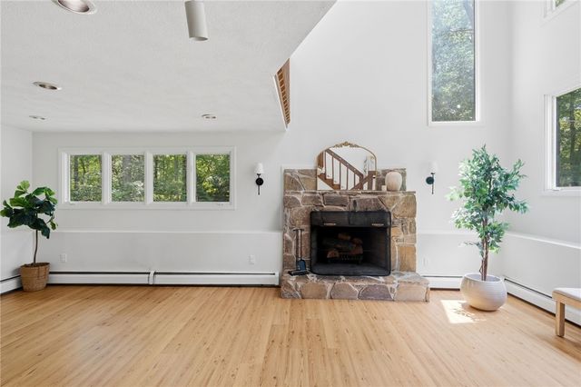 768 Weaver Hill Road, Coventry, RI 02816