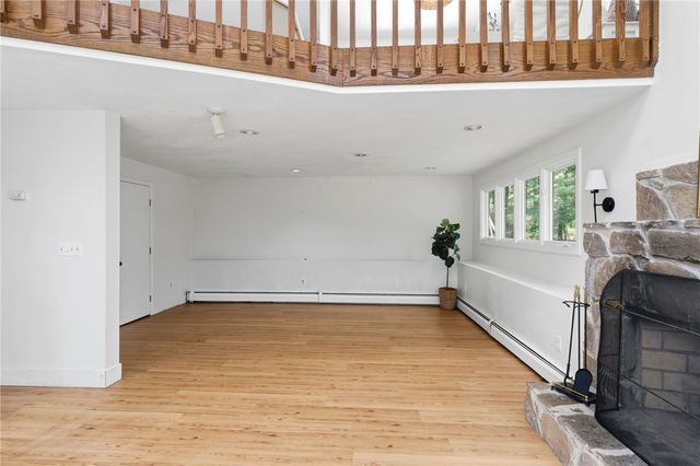 768 Weaver Hill Road, Coventry, RI 02816