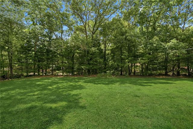 768 Weaver Hill Road, Coventry, RI 02816