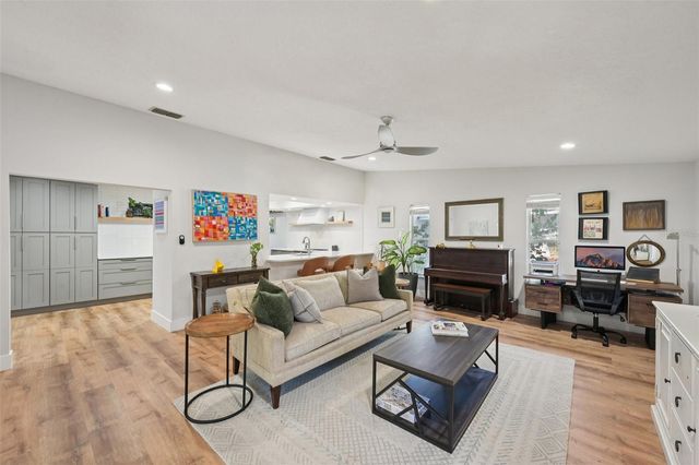 6704 ARBOR OAKS DRIVE, Bradenton, FL 34209