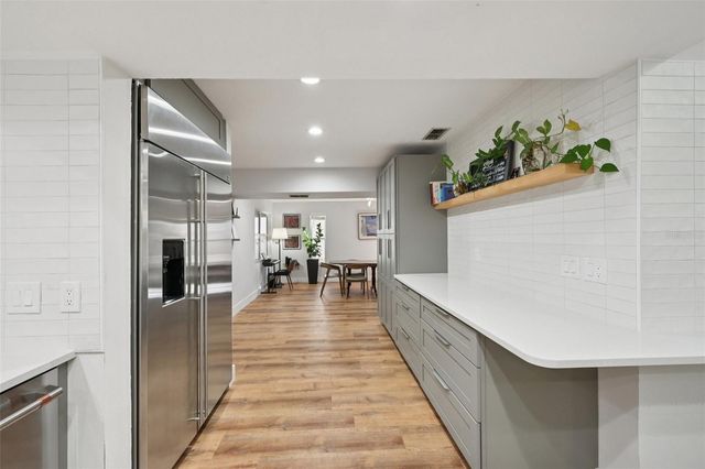 6704 ARBOR OAKS DRIVE, Bradenton, FL 34209