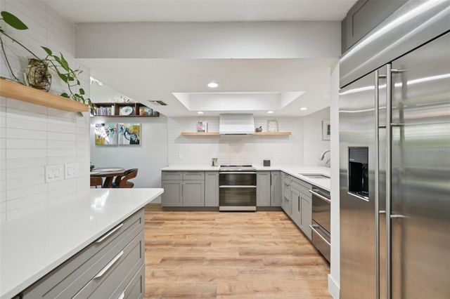 6704 ARBOR OAKS DRIVE, Bradenton, FL 34209