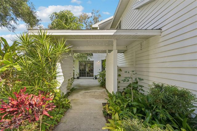 6704 ARBOR OAKS DRIVE, Bradenton, FL 34209