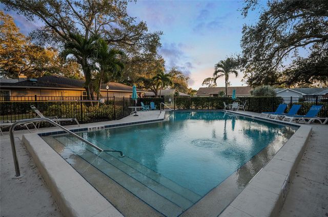6704 ARBOR OAKS DRIVE, Bradenton, FL 34209
