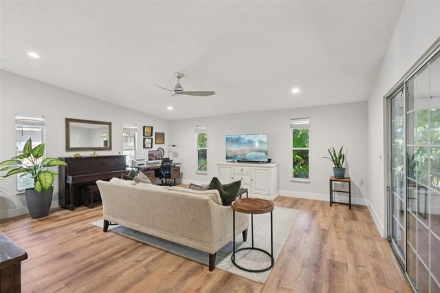 6704 ARBOR OAKS DRIVE, Bradenton, FL 34209