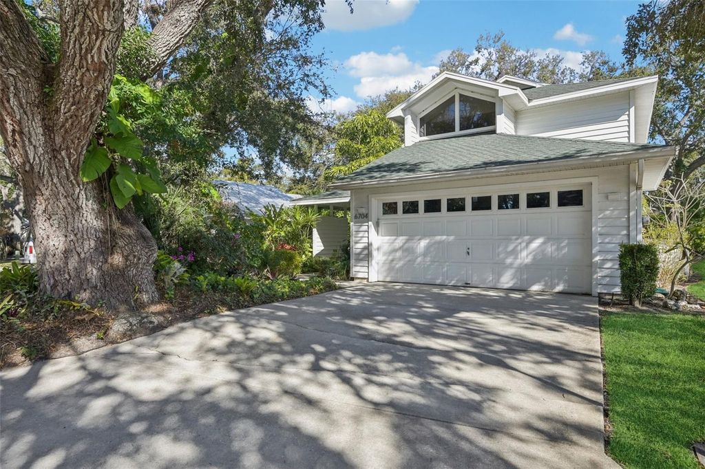 6704 ARBOR OAKS DRIVE, Bradenton, FL 34209