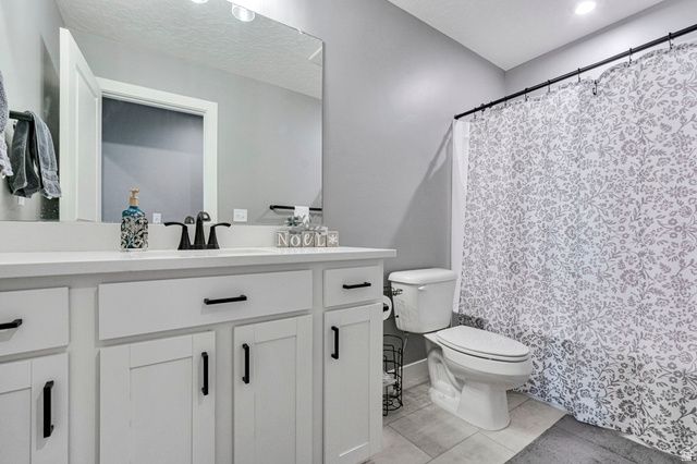 6887 W SKIP ROCK RD, South Jordan, UT 84009