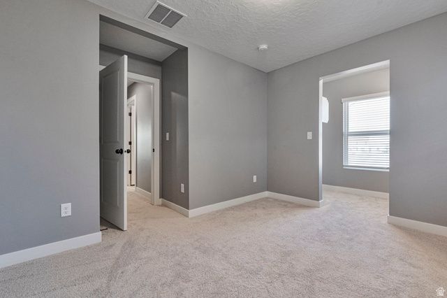 6887 W SKIP ROCK RD, South Jordan, UT 84009