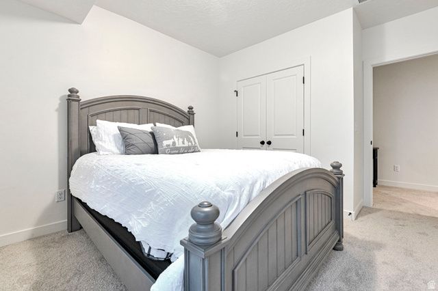 6887 W SKIP ROCK RD, South Jordan, UT 84009