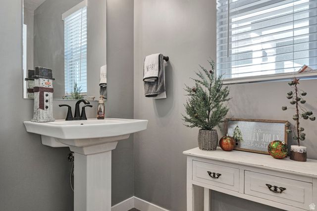 6887 W SKIP ROCK RD, South Jordan, UT 84009