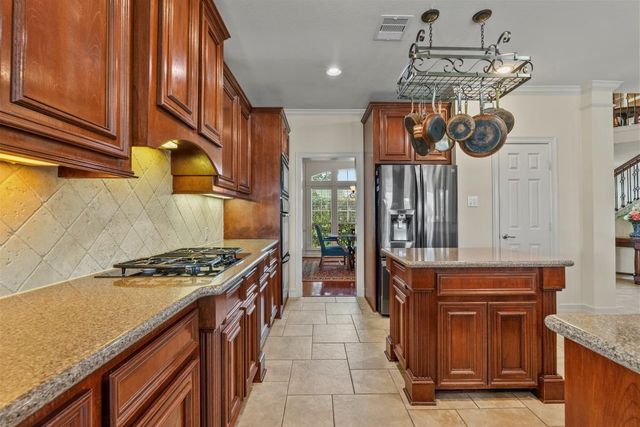 3870 Summer Manor Drive, League City, TX 77573