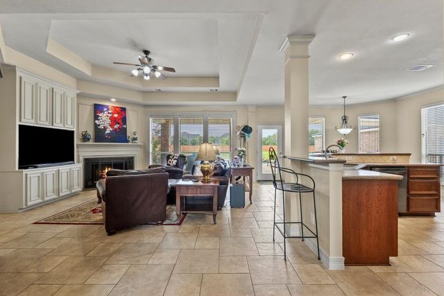3870 Summer Manor Drive, League City, TX 77573