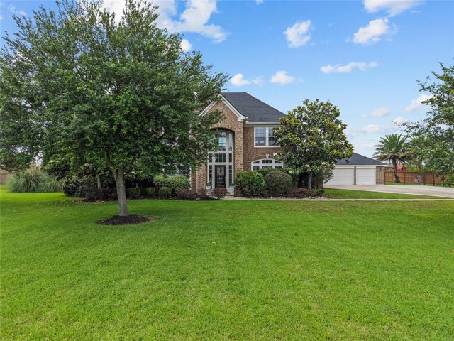3870 Summer Manor Drive, League City, TX 77573