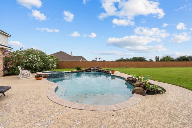 3870 Summer Manor Drive, League City, TX 77573