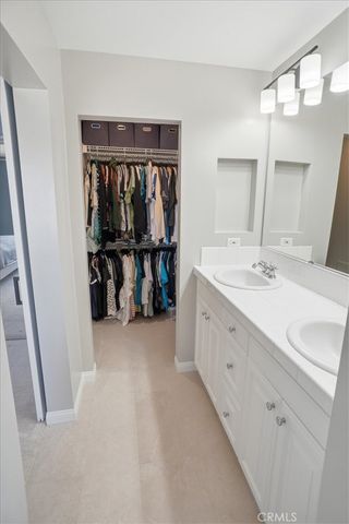 28475 Santa Rosa, Saugus, CA 91350