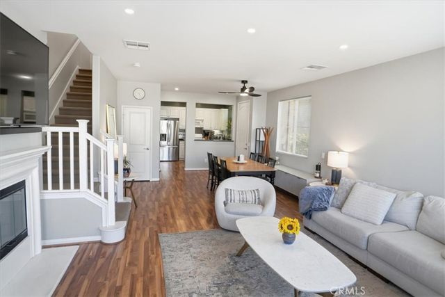 28475 Santa Rosa, Saugus, CA 91350
