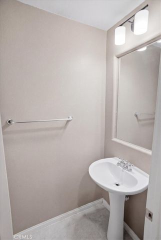 28475 Santa Rosa, Saugus, CA 91350