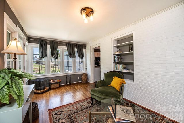 1240 12th Street Place NW, Hickory, NC 28601