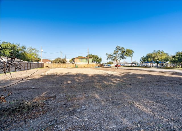 400 W Turner, Odem, TX 78370
