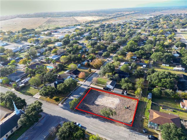 400 W Turner, Odem, TX 78370