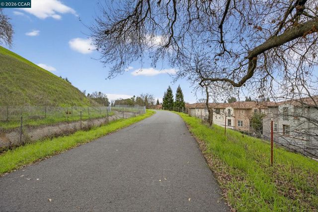 1509 Trailside Circle, Concord, CA 94518