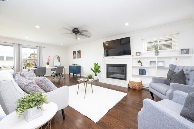 1338 Thais Ln, Hayward, CA 94544