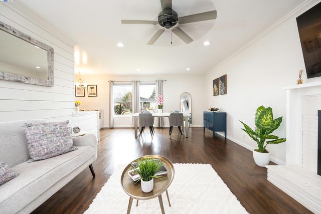 1338 Thais Ln, Hayward, CA 94544