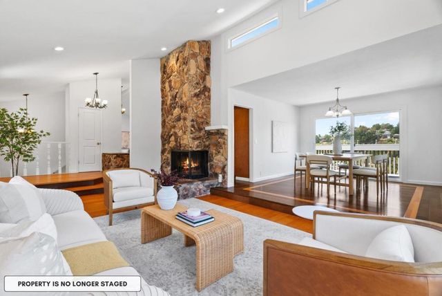 9 Humboldt Court, Pacifica, CA 94044