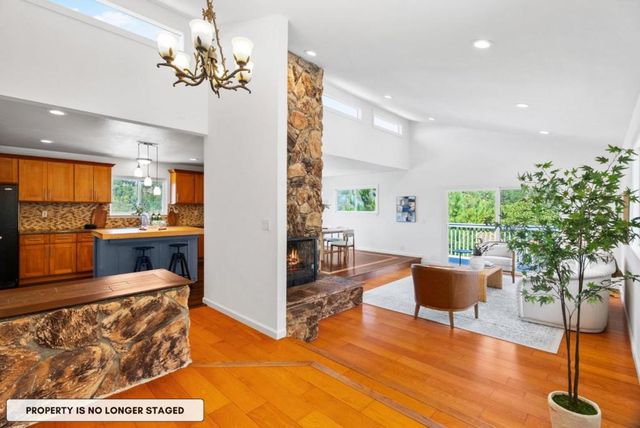 9 Humboldt Court, Pacifica, CA 94044