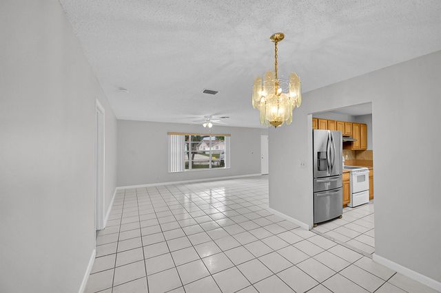 121 Puffin Court, Royal Palm Beach, FL 33411
