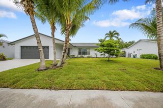 121 Puffin Court, Royal Palm Beach, FL 33411