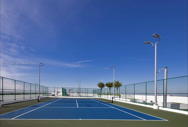 16385 Biscayne Boulevard 3217, North Miami Beach, FL 33160
