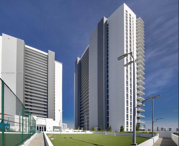 16385 Biscayne Boulevard 3217, North Miami Beach, FL 33160