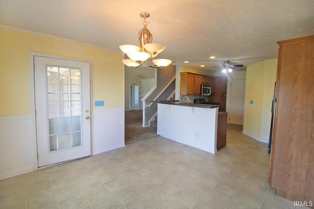 13031 Kingsley Court, Evansville, IN 47725