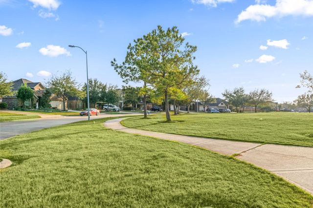 7915 Saragosa Blue Lane, Richmond, TX 77407