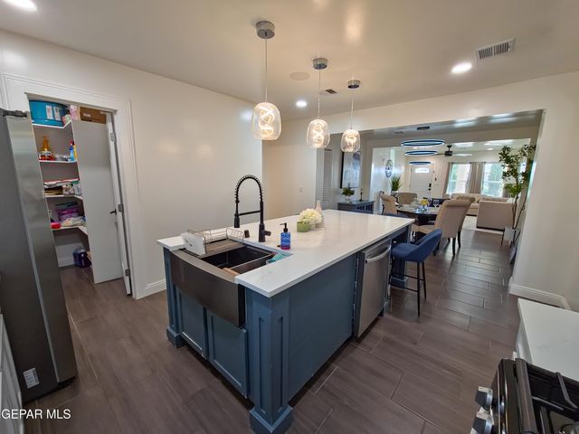 7321 CUBA Drive, El Paso, TX 79915