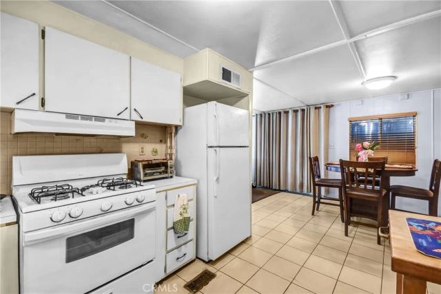 2755 Arrow 48, La Verne, CA 91750