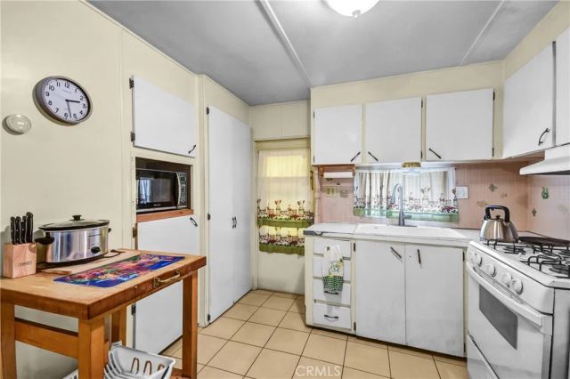2755 Arrow 48, La Verne, CA 91750