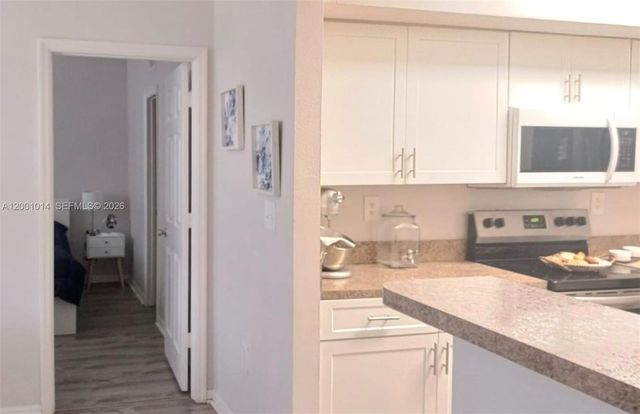 11700 SW 2nd St 13-201, Pembroke Pines, FL 33025