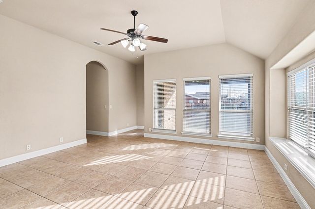 12313 Treeline Drive, Fort Worth, TX 76036